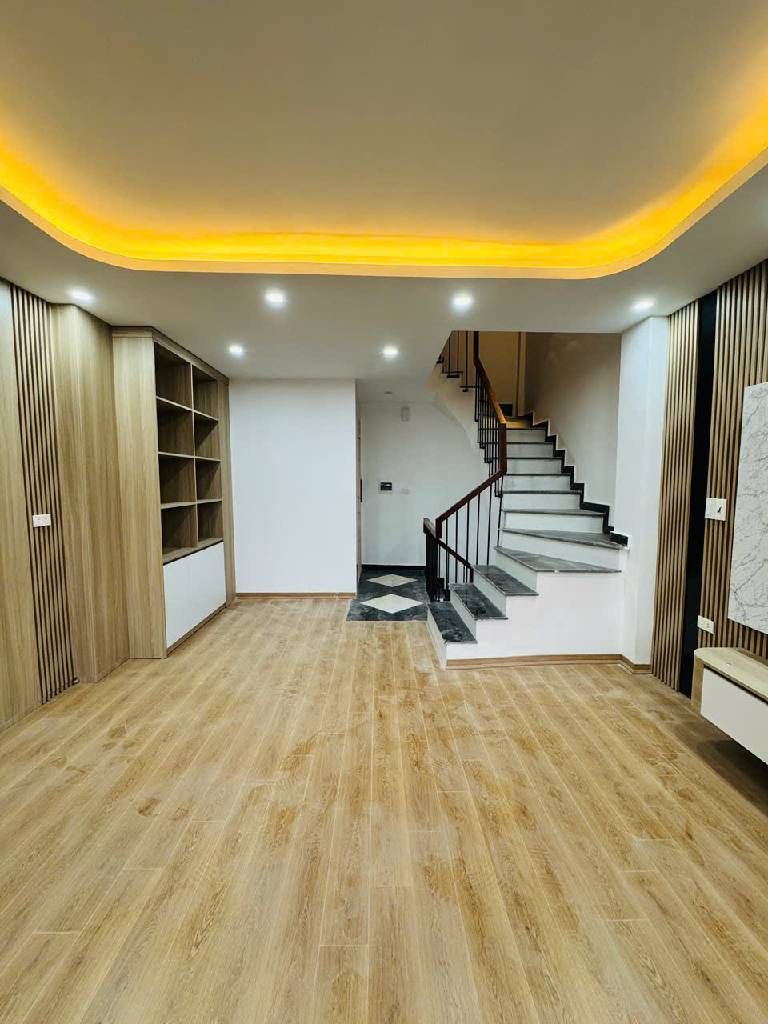 SIÊU PHẨM  7 TẦNG, THANG MÁY –PHÚ THƯỢNG, TÂY HỒ - NỘI THẤT SỊN, OTO ĐỖ CỬA – GIÁ 11 TỶ.